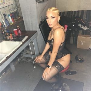 Meet your Posher, Lashavia